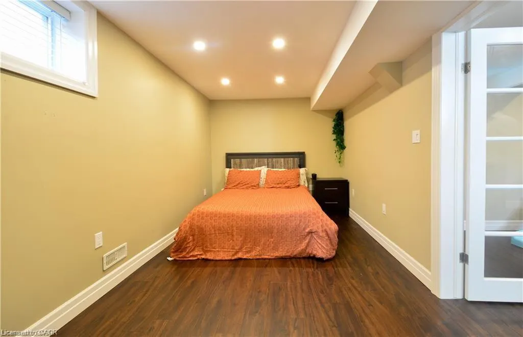 76 Blossomfield Crescent