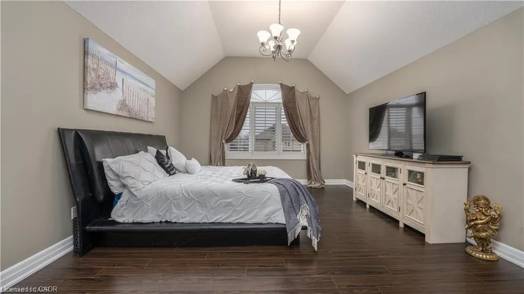 76 Blossomfield Crescent