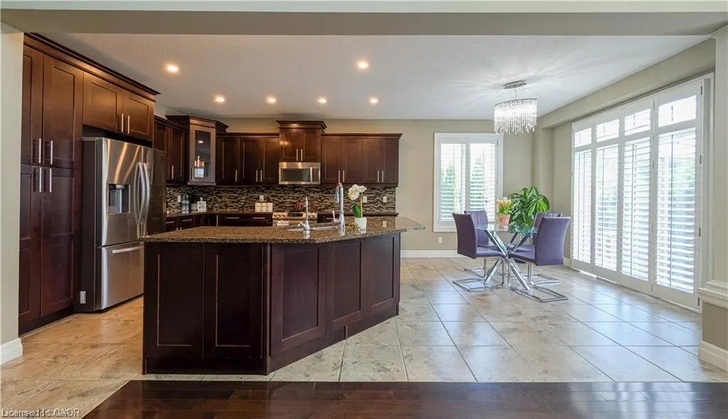 76 Blossomfield Crescent