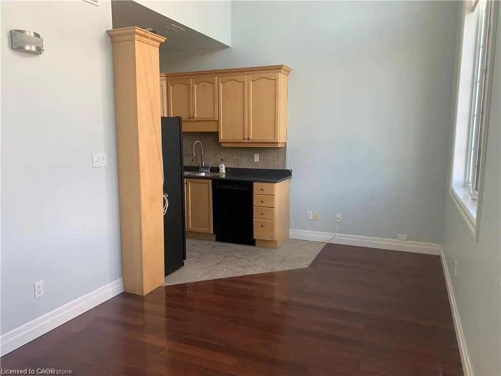 555 King Street E, #308