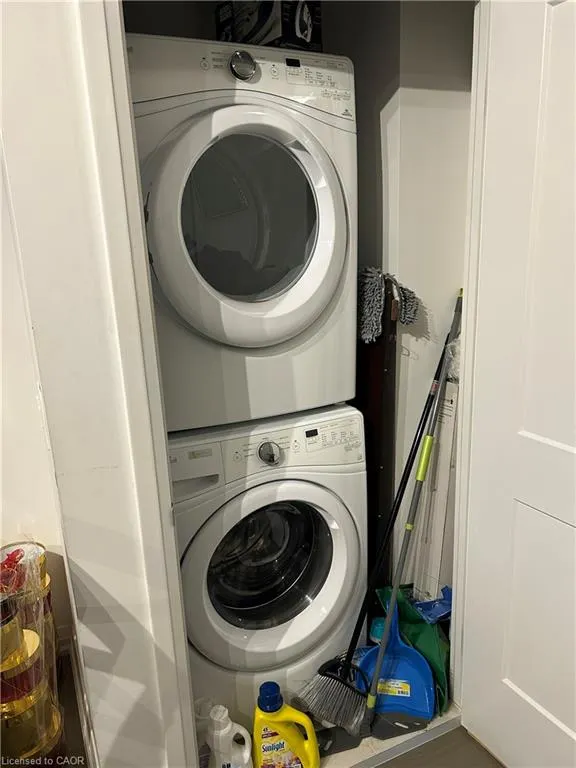 155 Caroline Street S, #405