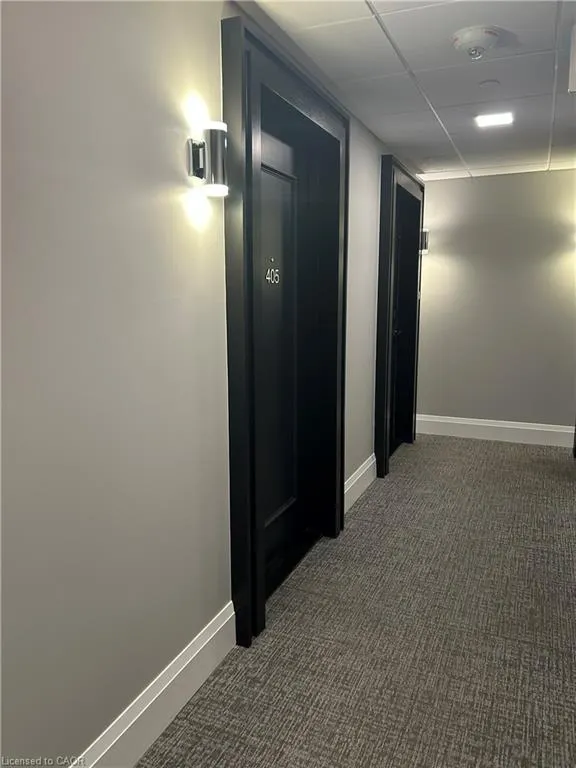 155 Caroline Street S, #405