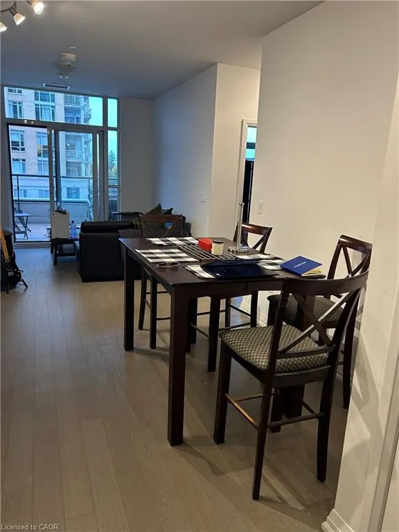 155 Caroline Street S, #405