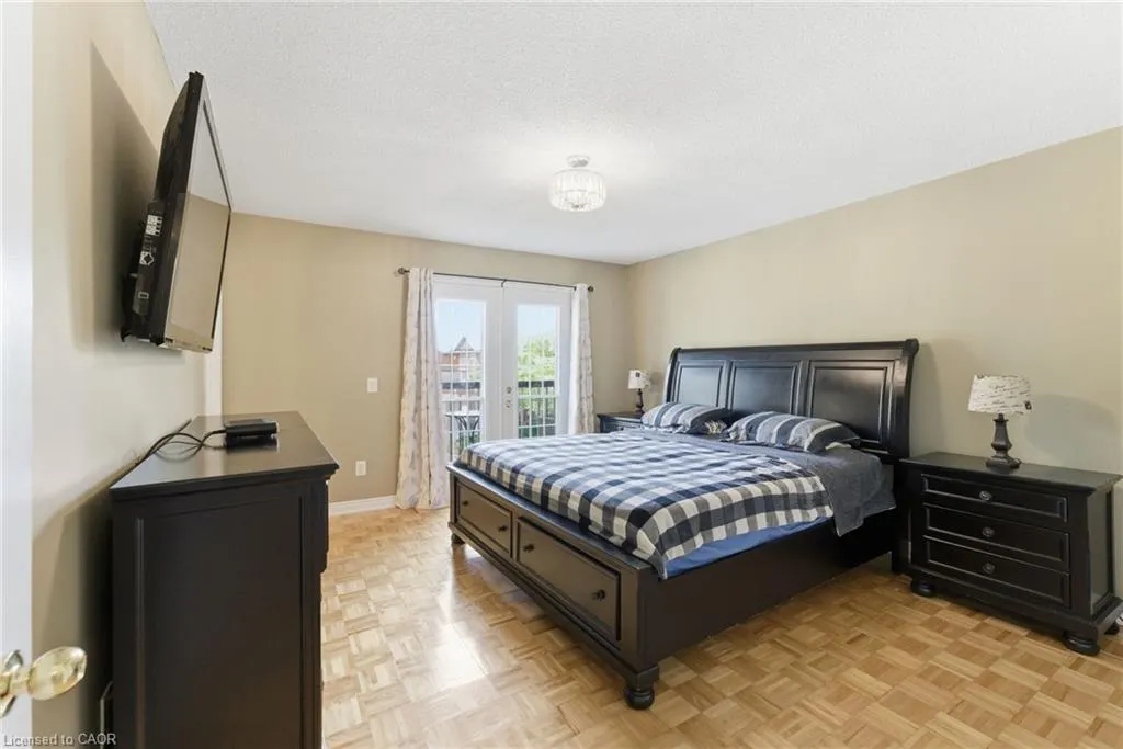 34 Dynasty Avenue, #33