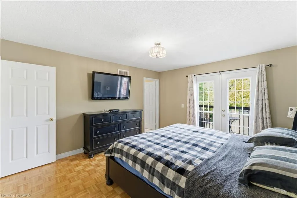 34 Dynasty Avenue, #33