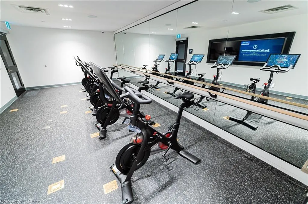 5 Wellington Street S, #611