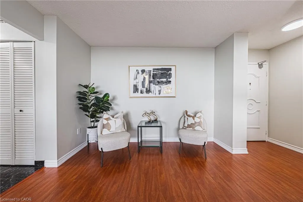 2055 Upper Middle Road, #1206