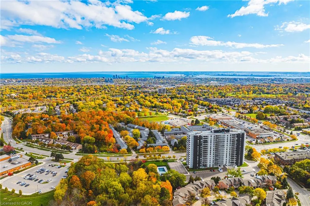 2055 Upper Middle Road, #1206