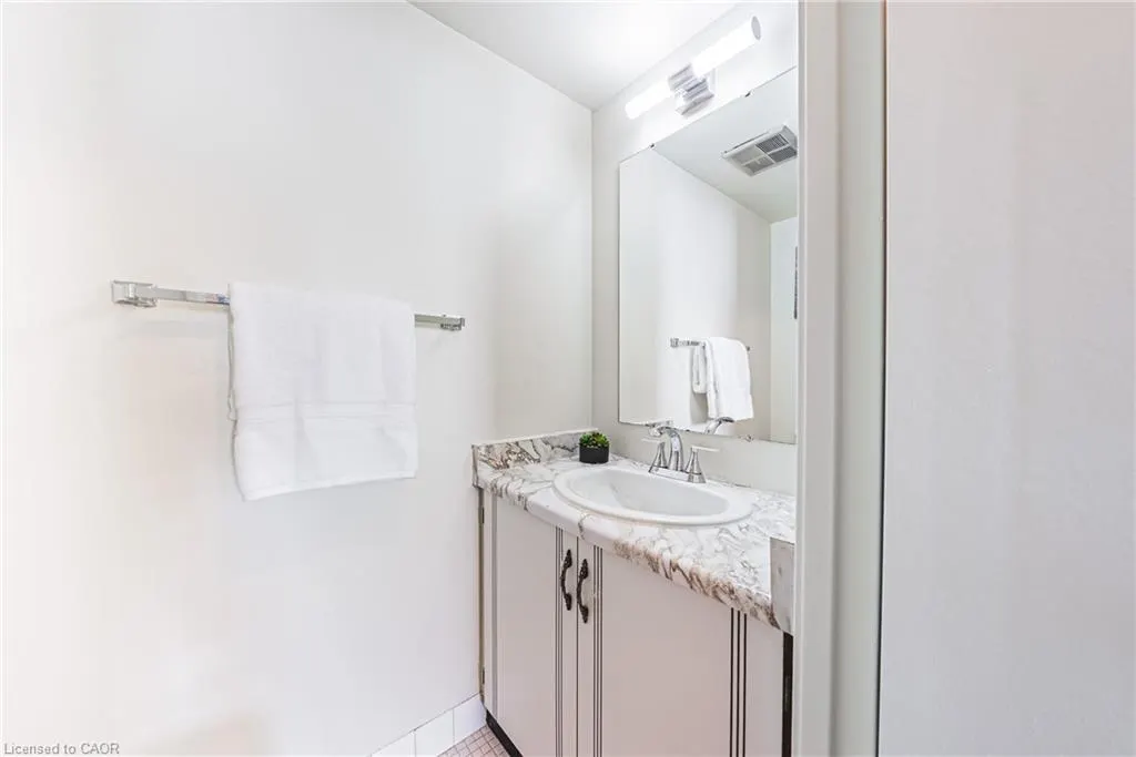 2055 Upper Middle Road, #1206