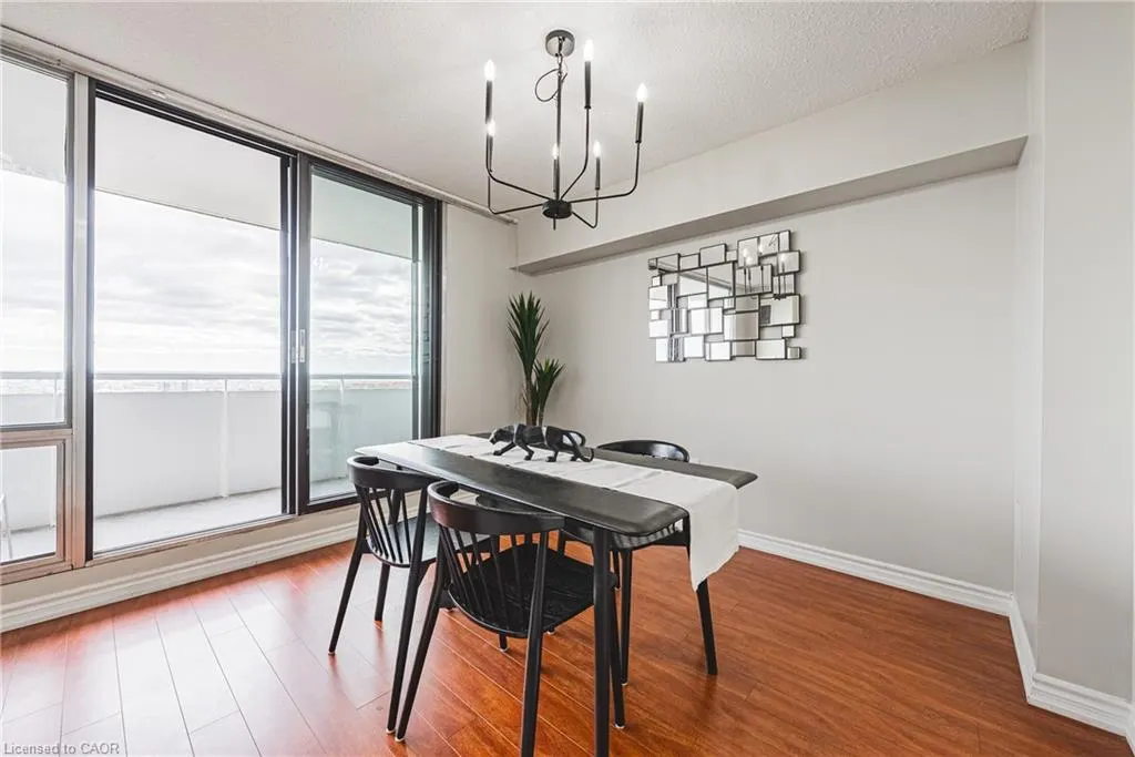 2055 Upper Middle Road, #1206