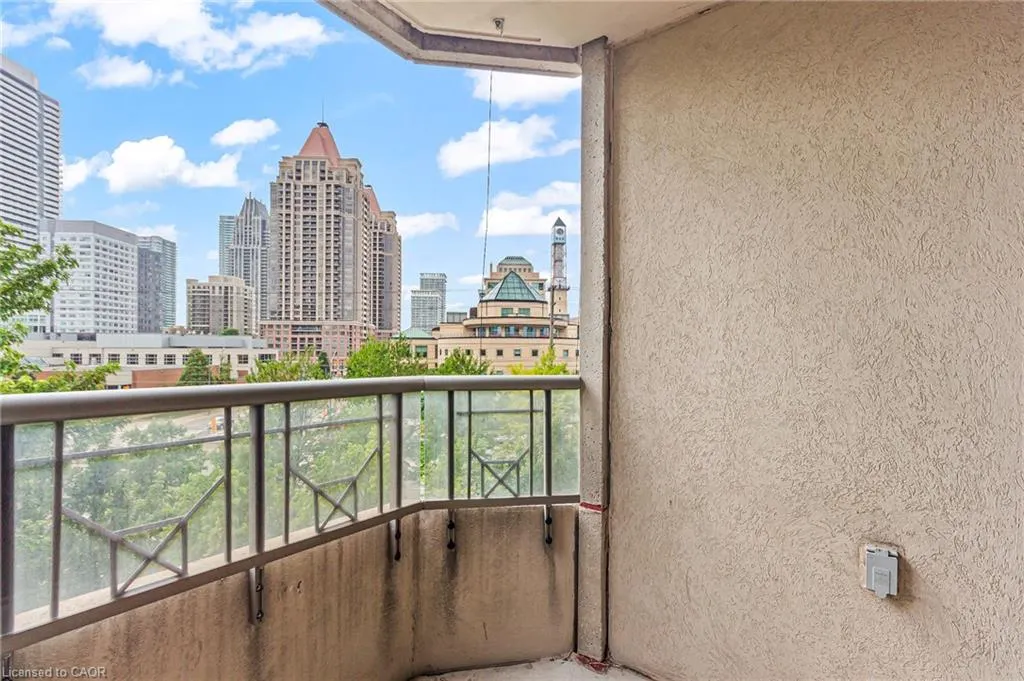 310 Burnhamthorpe Road W, #401