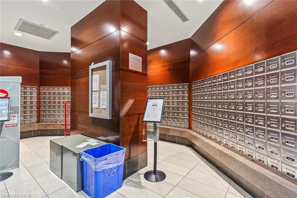 310 Burnhamthorpe Road W, #401