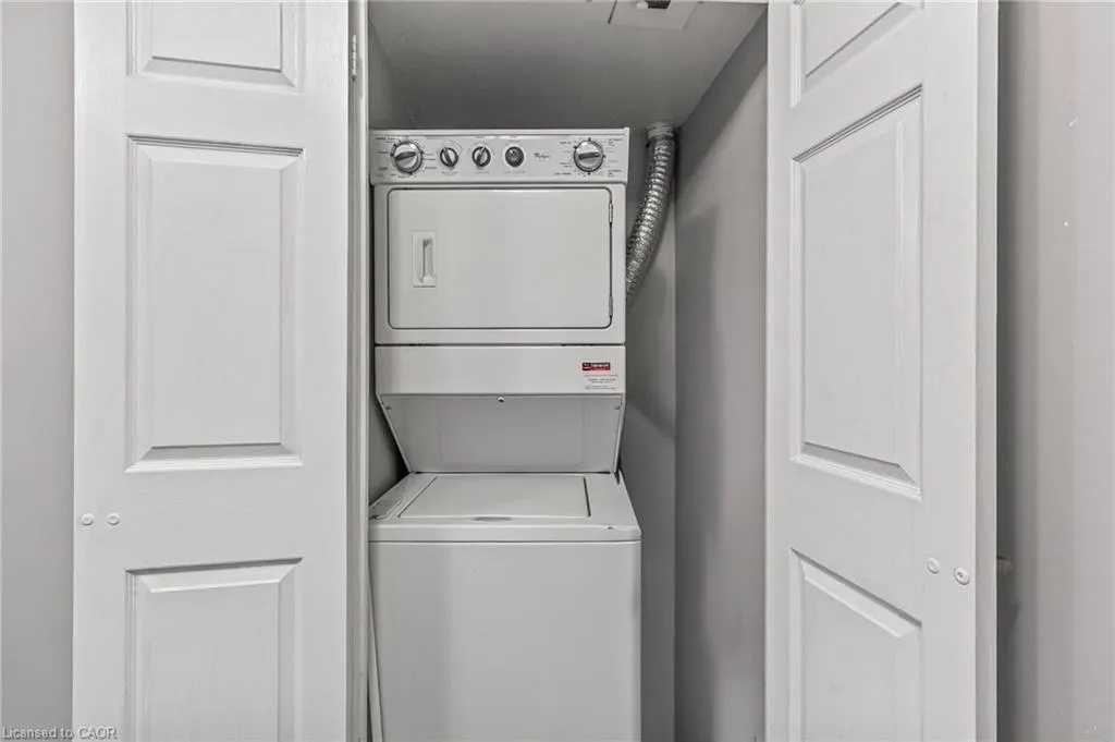 310 Burnhamthorpe Road W, #401