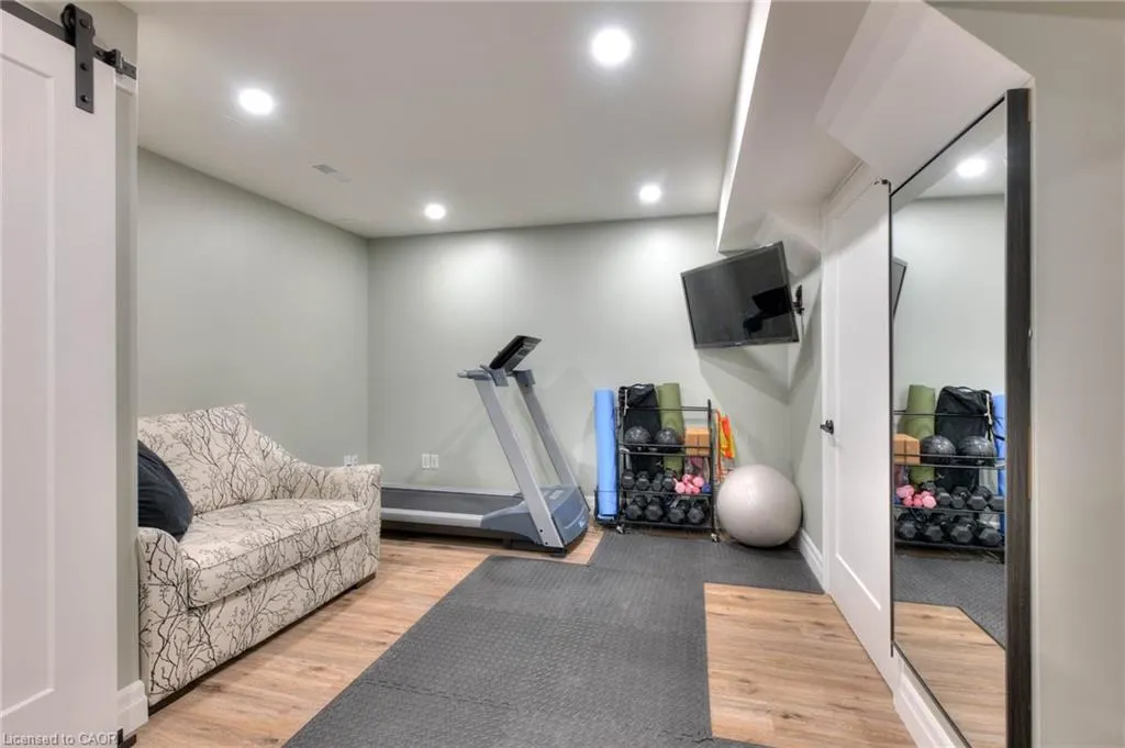 96 Raising Mill Gate