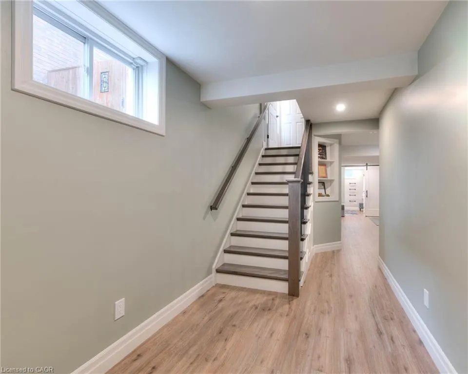 96 Raising Mill Gate