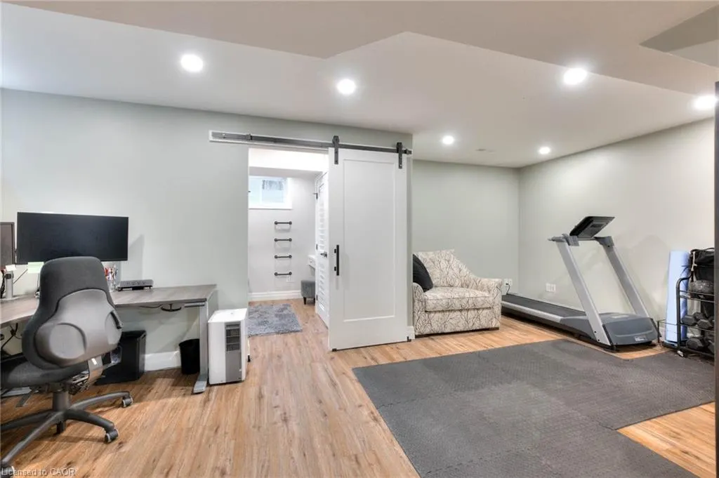 96 Raising Mill Gate