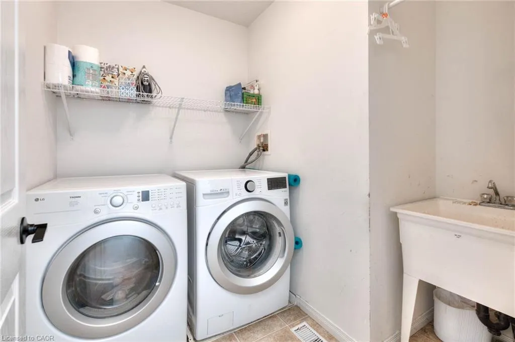 96 Raising Mill Gate