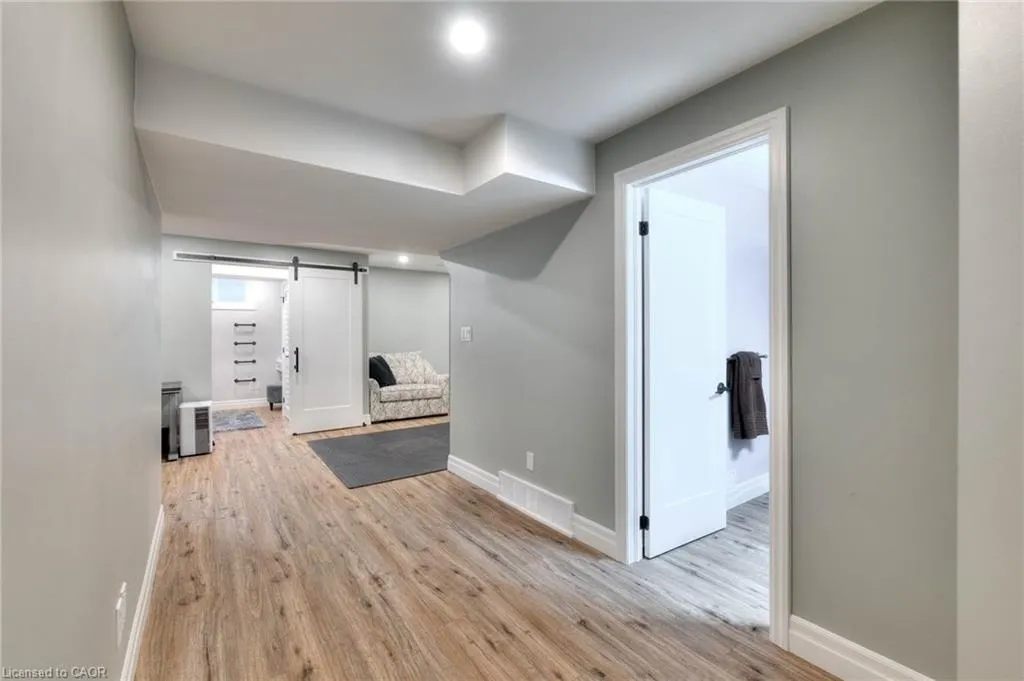 96 Raising Mill Gate