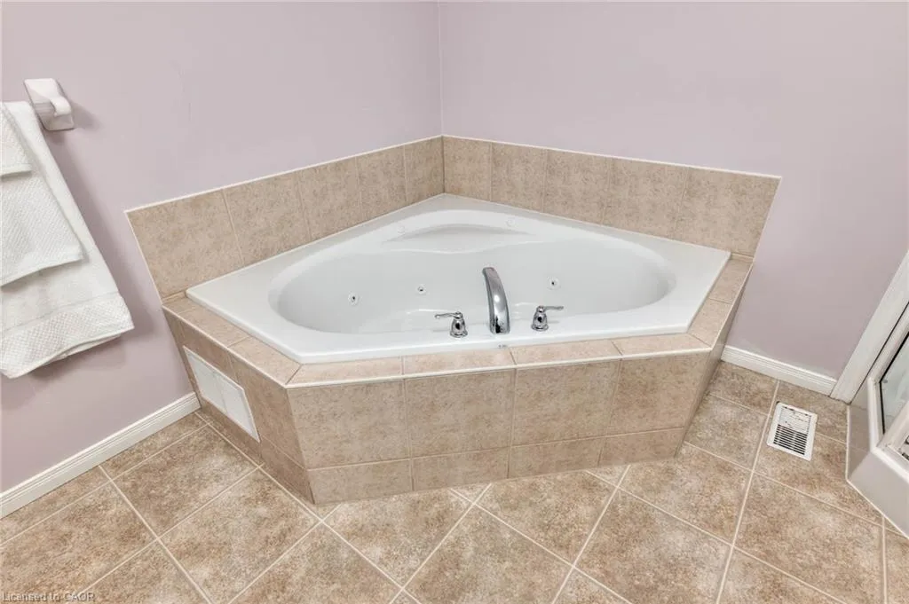 96 Raising Mill Gate