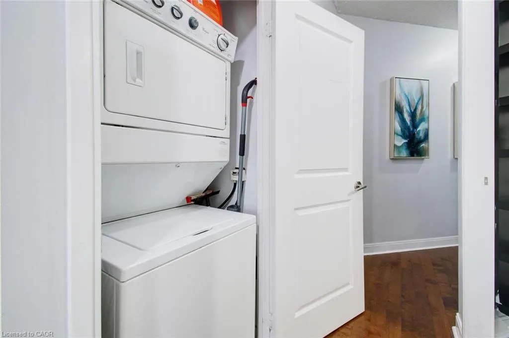 80 Absolute Avenue, #1207