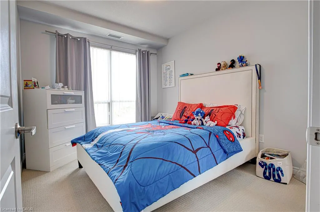 539 Belmont Avenue, #1106