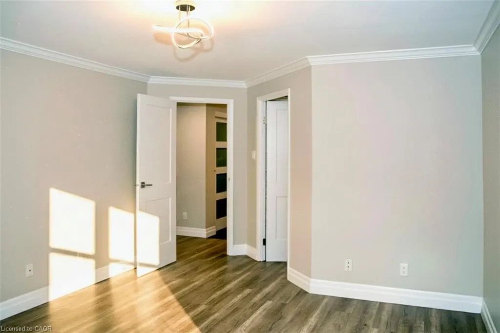 20 Ellen Street E, #204