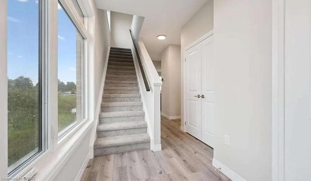 60 Ayr Meadows Crescent