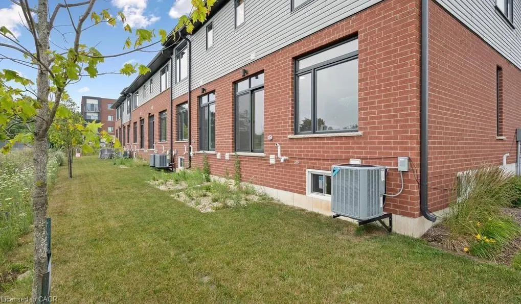 60 Ayr Meadows Crescent