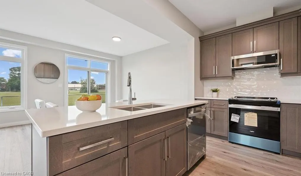 60 Ayr Meadows Crescent