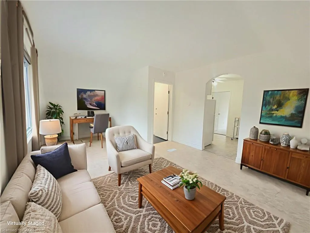 121 Blucher Street, #2