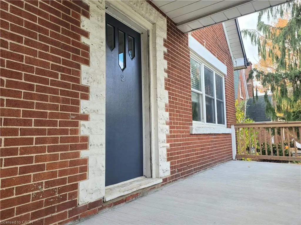 121 Blucher Street, #2