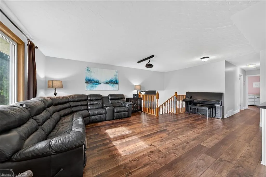 1489 Norfolk County Rd 19 E