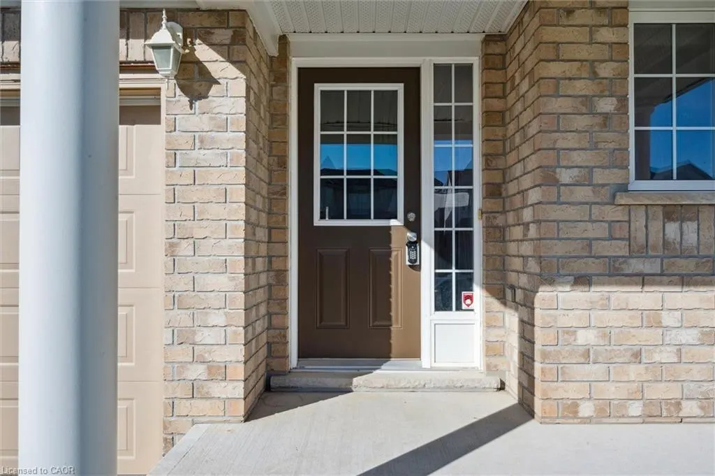 416 Beaumont Crescent