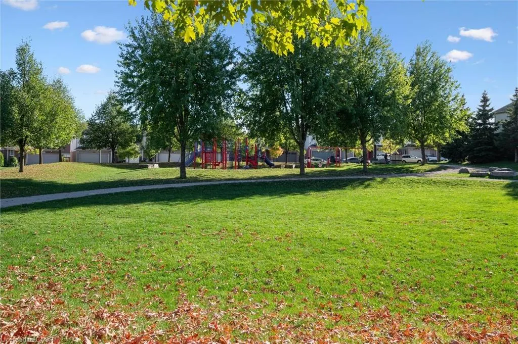 416 Beaumont Crescent