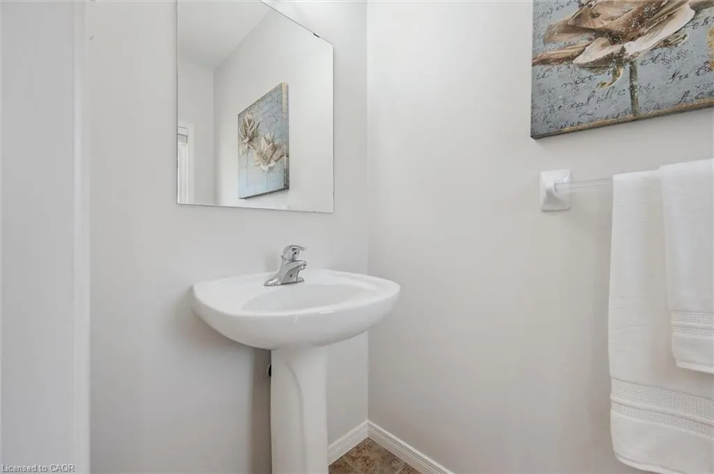 416 Beaumont Crescent