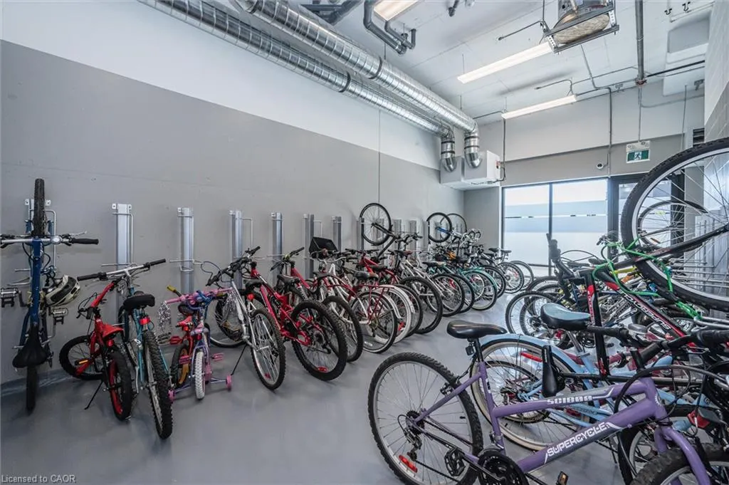 251 Northfield Drive E, #609