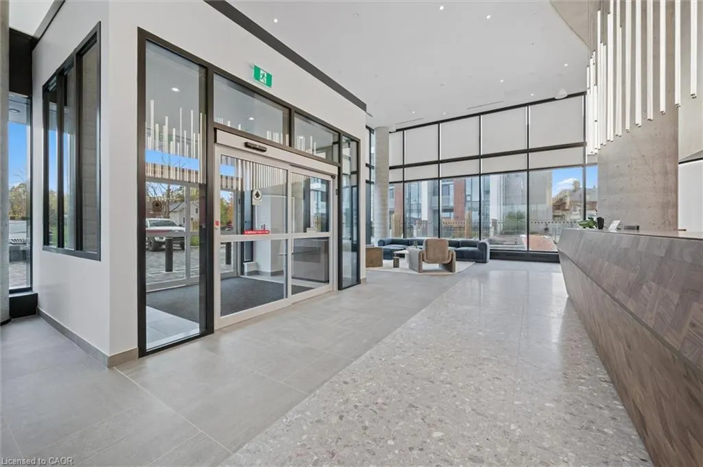 25 Wellington Street S, #1607