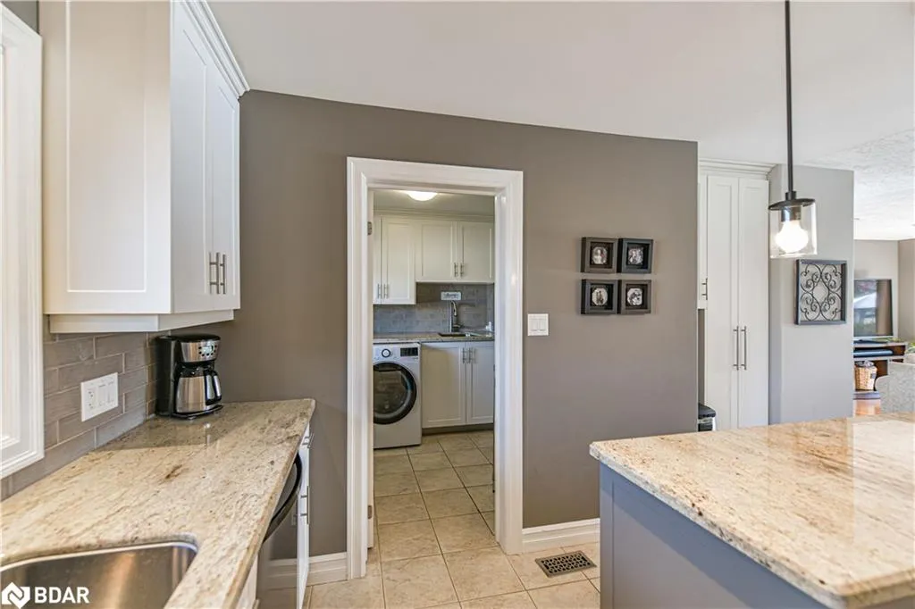 8222 County Rd 169 Road