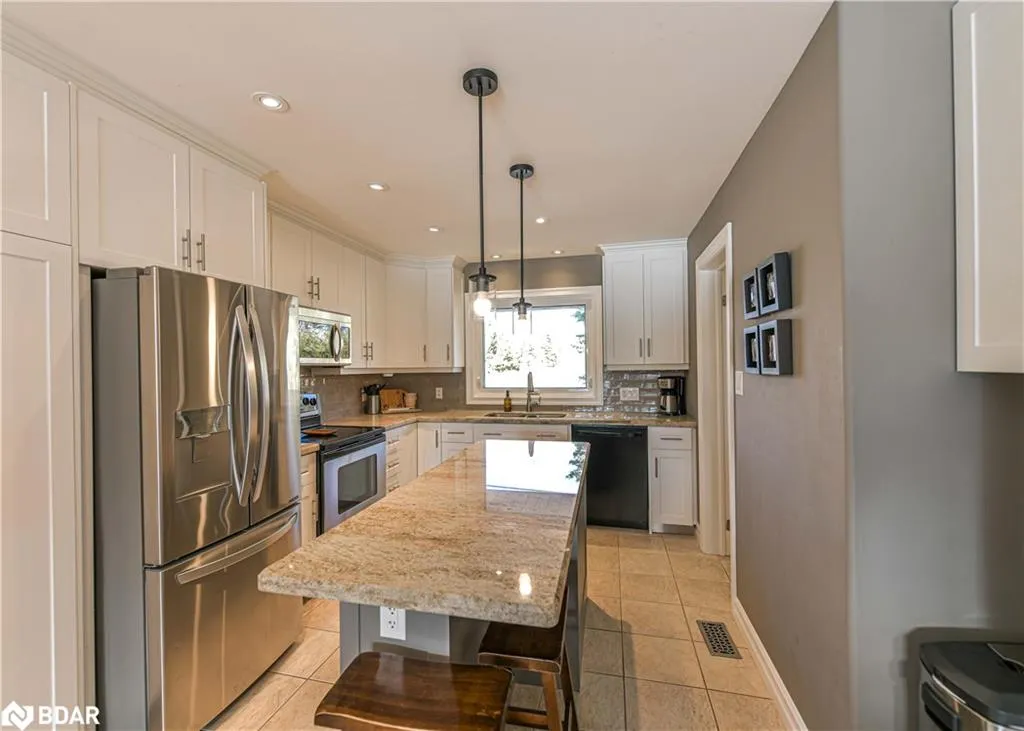 8222 County Rd 169 Road