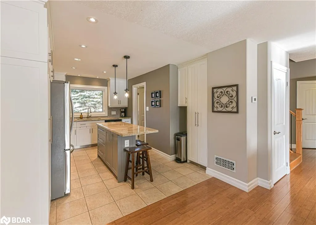 8222 County Rd 169 Road