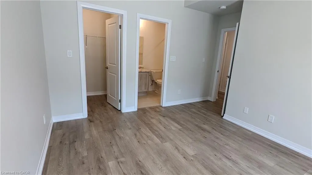 261 Woodbine Avenue, #80