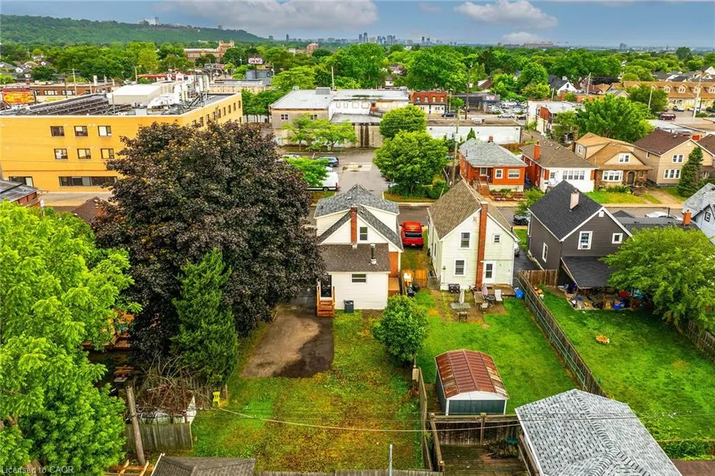 20 Crosthwaite Avenue N