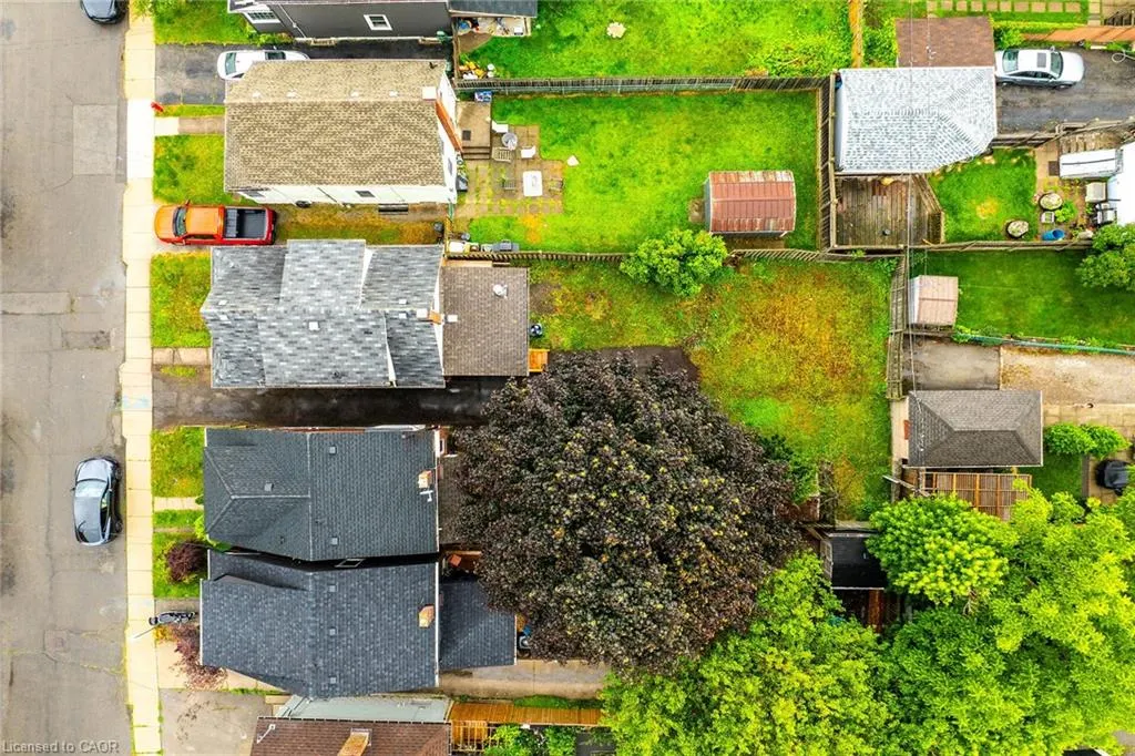 20 Crosthwaite Avenue N