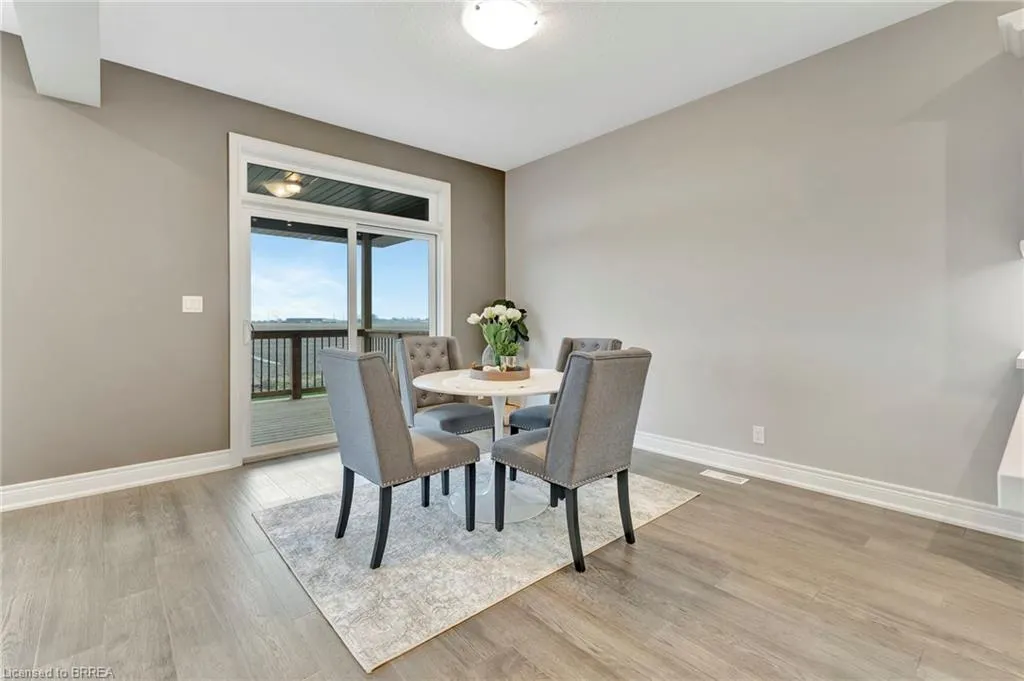 247 Lafayette Street E