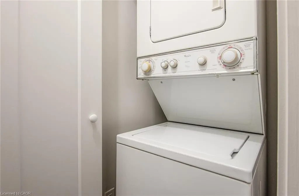 191 King Street S, #807