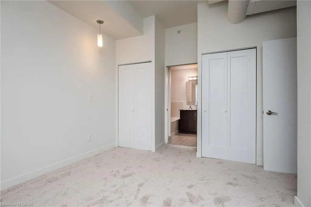 191 King Street S, #807