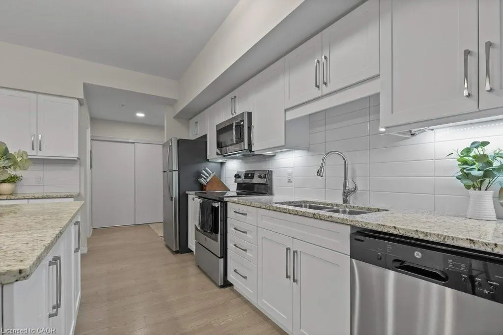 778 Laurelwood Drive, #110