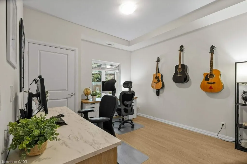 778 Laurelwood Drive, #110