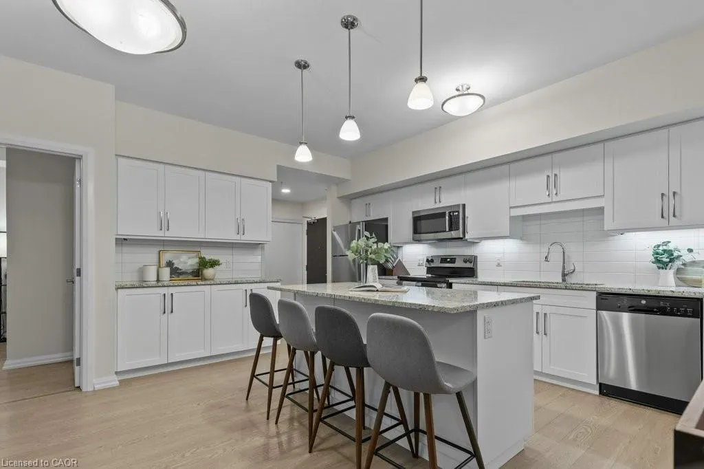 778 Laurelwood Drive, #110