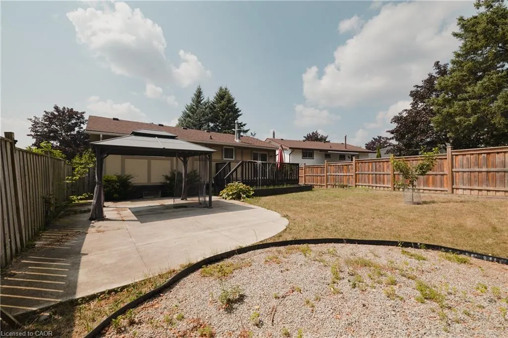 595 Pioneer Drive, #Upper Level